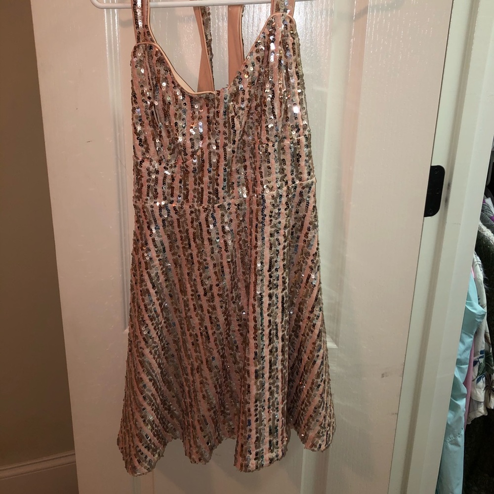 Lulus sparkly short dress